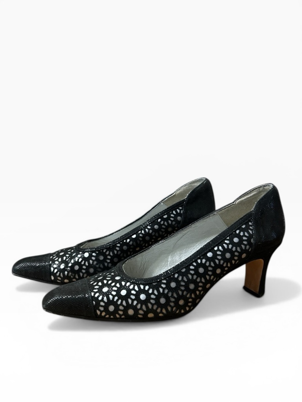 Margaret Jerrold Black Pointed Toe Laser Cut Heels Women’s Size 7 1/2